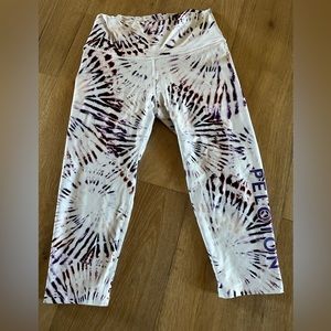 Peloton Tie Dye Crop Leggings sz Large